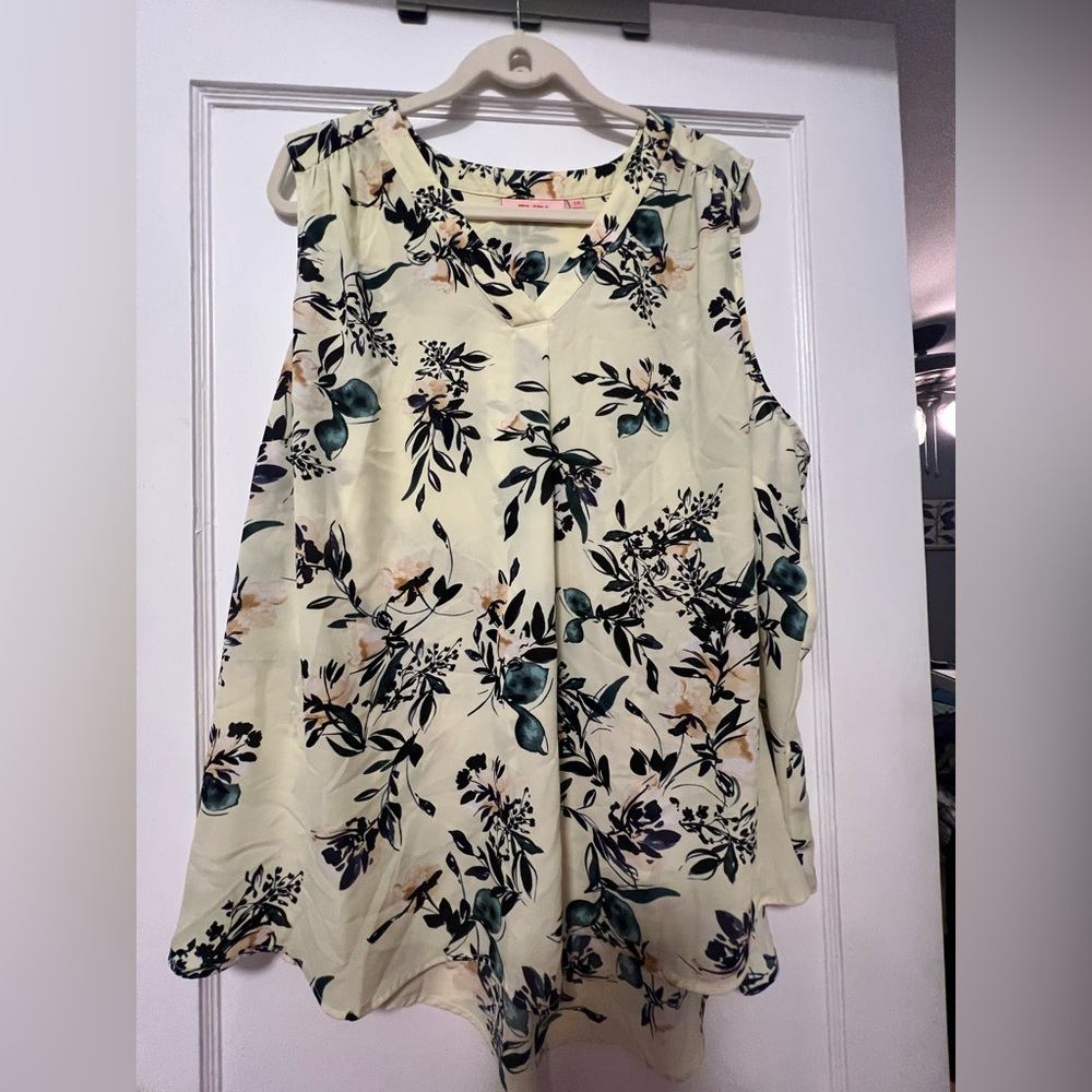 EVRI Black and Yellow Sleeveless Blouse Relaxed Fit